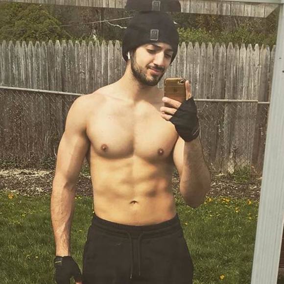 Profile Picture of Marcus Kakos (@mkakos3) on Poshmark