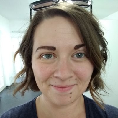 Profile Picture of Alex Sperling (@TeacherMum16) on Twitter