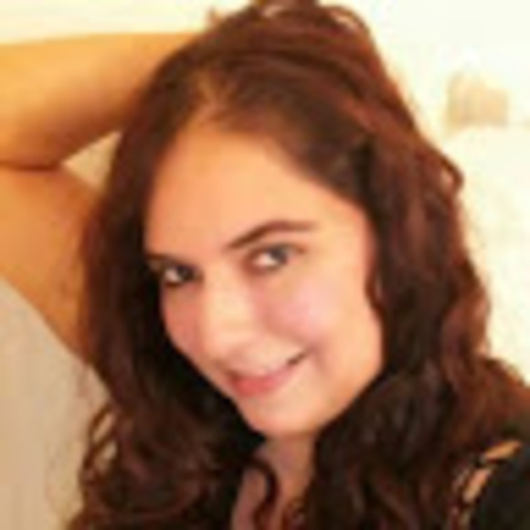 Profile Picture of Cristina Chafey (@cristina_chafey) on Poshmark