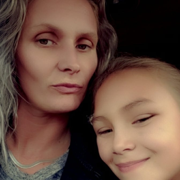 Profile Picture of Amanda Hileman (@rydetillidie33) on Poshmark