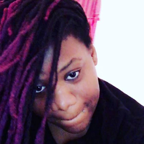 Profile Picture of Chanicka Tinsley (@meekst) on Poshmark