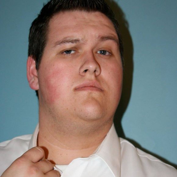 Profile Picture of Aj Kuemmel (@ajthebear) on Poshmark