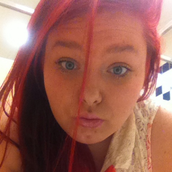 Profile Picture of Kayla Kastner (@kastner726) on Poshmark