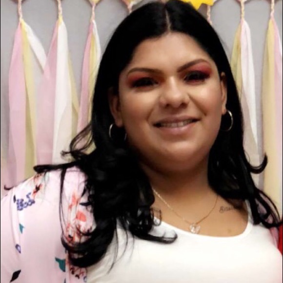 Profile Picture of Melissa Codina (@mcodina42) on Poshmark