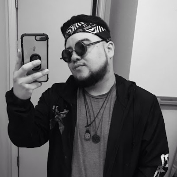 Profile Picture of Augusto Trujeque (@augustot925) on Poshmark