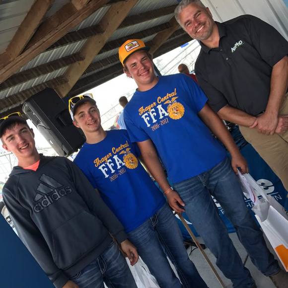 Profile Picture of Logan Luehring (@loganluehring) on Poshmark