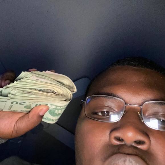 Marcus Hoskins jr. - Poshmark Profile Picture of Marcus Hoskins jr. (@nolimitmarc25) on Poshmark