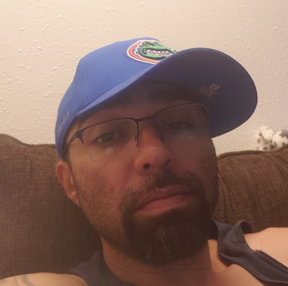 Profile Picture of Jason Everett (@jeverett1976) on Poshmark