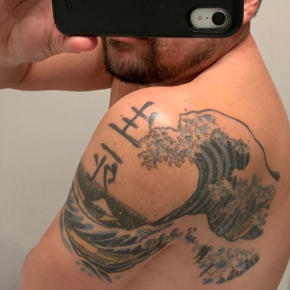 Profile Picture of Derek Avery (@thedorkknight) on Poshmark