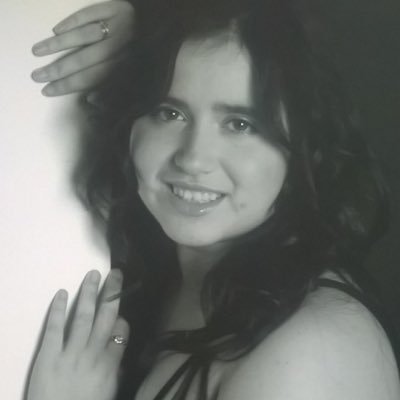 Profile Picture of Carrie-Ann Schless Author (@CarrieASchless) on Twitter