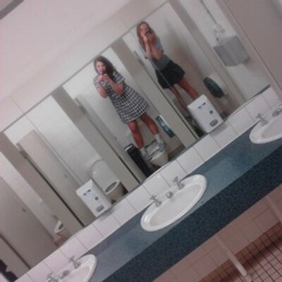 Profile Picture of Mrs Cave(; (@ElainePearson28) on Twitter