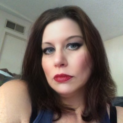 Profile Picture of Laura Conley-Hall (@babydoll_laura) on Twitter