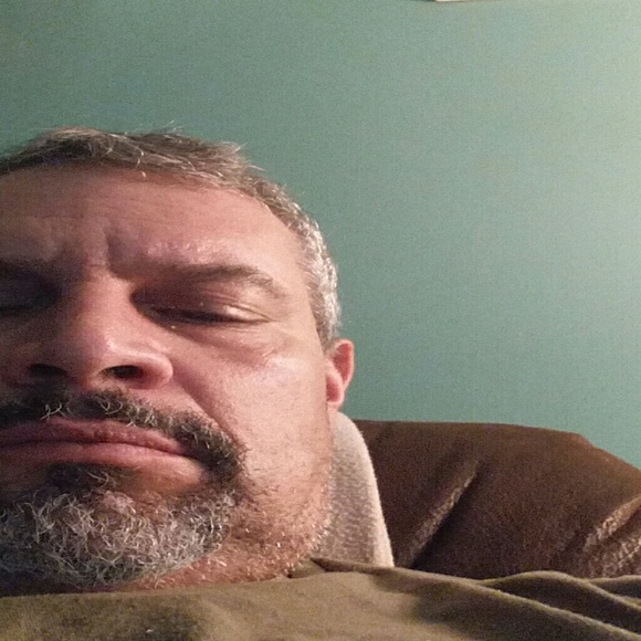 Profile Picture of Craig Howden (@howden) on Poshmark