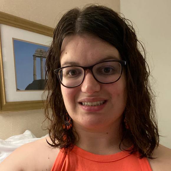 Profile Picture of Colleen Fitzsimmons (@collfitz27) on Poshmark
