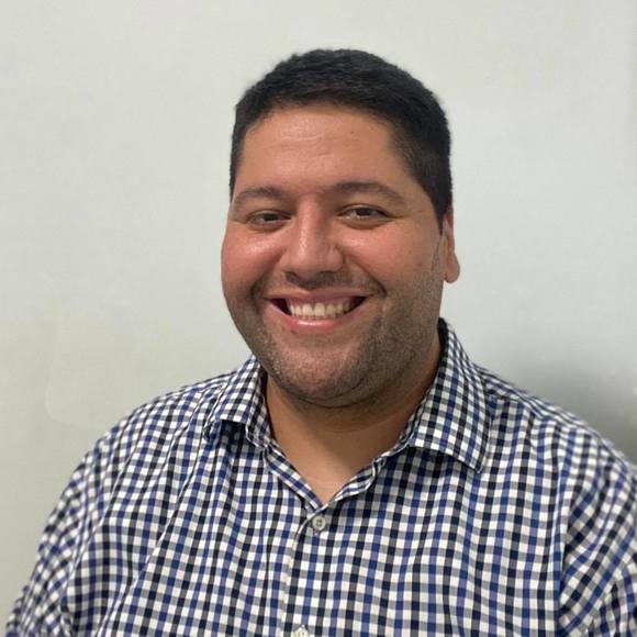 Profile Picture of Alex Partida (@alexpartida4404) on Poshmark