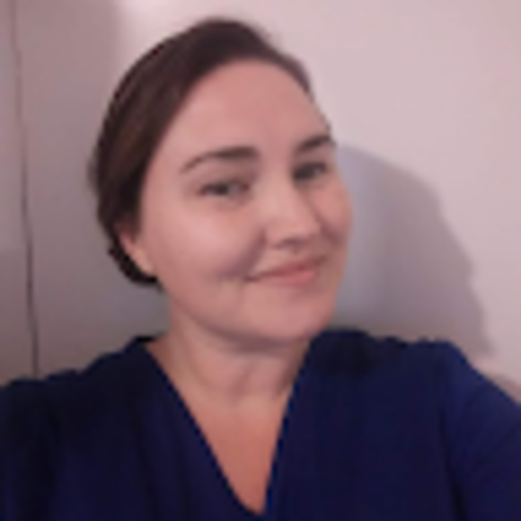 Profile Picture of Autumn Wise (@autumnwise2015) on Poshmark