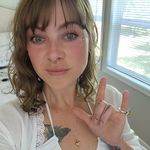 Profile Picture of Autumn Mitchell Grimm (@autumnartjoy) on Instagram