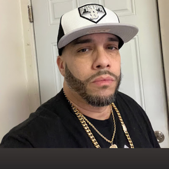 Profile Picture of Miguel Fuster (@miguelfuster) on Poshmark