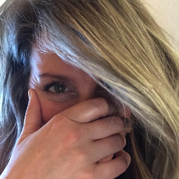 Profile Picture of Hillary Furbish (@hillaryfurbish) on Poshmark