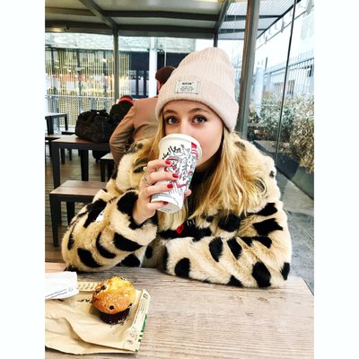 Profile Picture of Isabelle Moore (@izzyjmoore) on Twitter