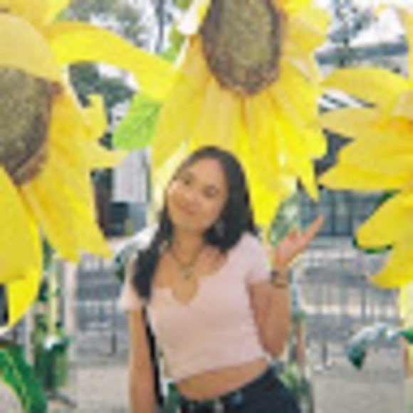 Profile Picture of Chris Lau (@chrislaulxc) on Poshmark