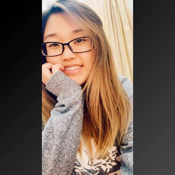 Profile Picture of Crystal Ko (@crystalkooo) on Poshmark