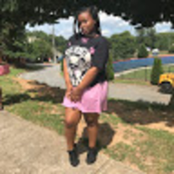 Profile Picture of Jada Moody (@jadamoody415) on Poshmark