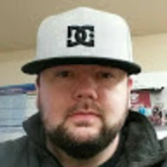 Profile Picture of Travis Mccullough (@travismccull506) on Poshmark