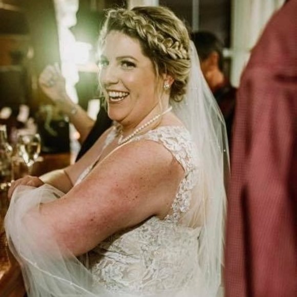 Profile Picture of Leah Diamond (@ljdiamond) on Poshmark