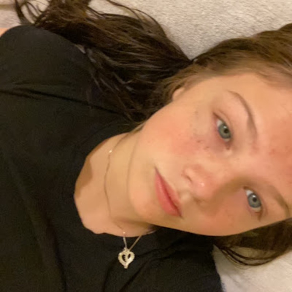 Profile Picture of Jada Birkhimer (@jadabirkhimer) on Poshmark