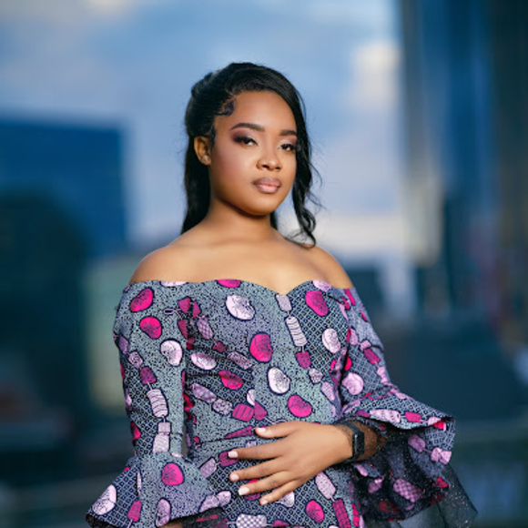 Zaina Ekyamba - Poshmark Profile Picture of Zaina Ekyamba (@zainaekyamba33) on Poshmark