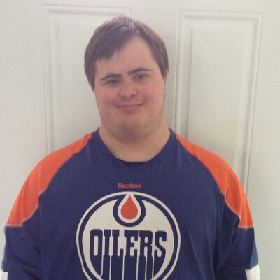 Profile Picture of Ryan MacIntyre (@UnderThatFat) on Twitter