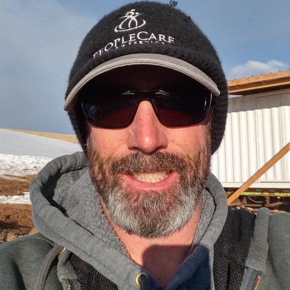 Profile Picture of Matthew Stclair (@matt0731) on Poshmark