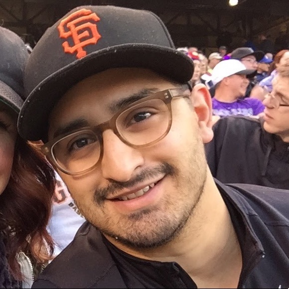 Profile Picture of Joe Roman (@jroman00) on Poshmark