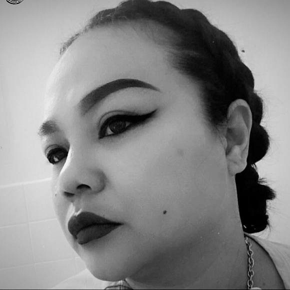 Profile Picture of Mhea Diloy-barrera (@mhea_d) on Poshmark