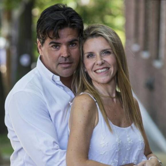 Profile Picture of Vanesa Bellone (@vbellone) on Poshmark