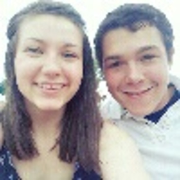 Hannah Ellerbrook - Poshmark Profile Picture of Hannah Ellerbrook (@b3uniqu3) on Poshmark