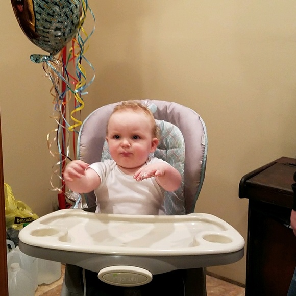 Profile Picture of Angel Nolff (@anolff) on Poshmark