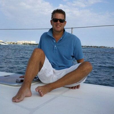 Profile Picture of David Hennis (@x_tarheel) on Twitter