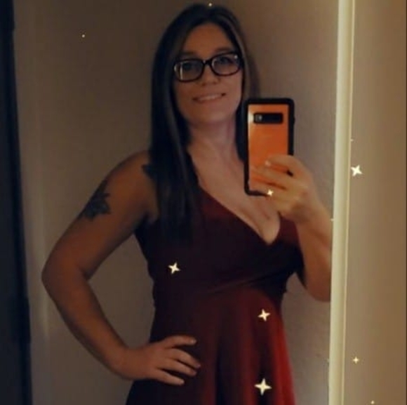 Profile Picture of Virginia Carcelli (@momma98_08) on Poshmark