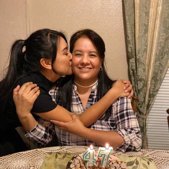 Profile Picture of Nayheli Alvidrez (@nayheli23) on Poshmark