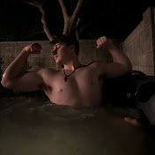 Profile Picture of Logan Daniel (@Ldaniel2101) on Youtube