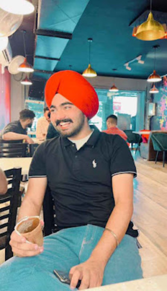 Profile Picture of Gurbir Singh (@boparag98) on Poshmark