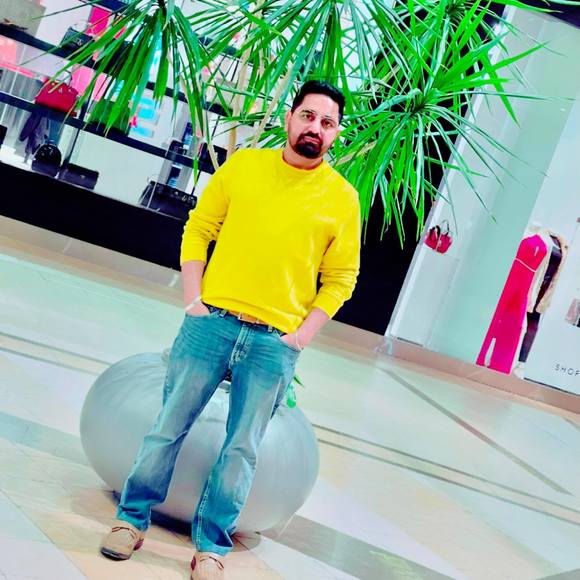 Profile Picture of Harinder Rehal (@harinderrehal29) on Poshmark
