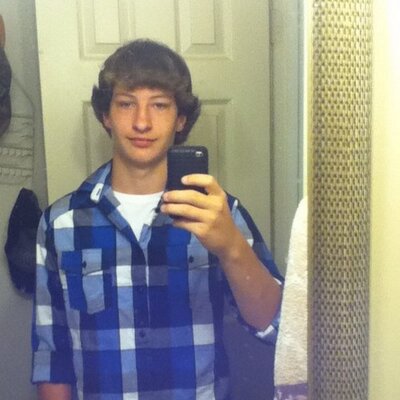 Profile Picture of James Nick Reagan (@jamesnicholas20) on Twitter