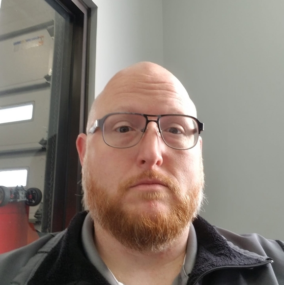 Profile Picture of Tony Derenthal (@draconzero) on Poshmark