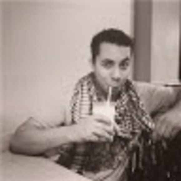 Profile Picture of Skoryer Skoryer (@skoryer) on Poshmark