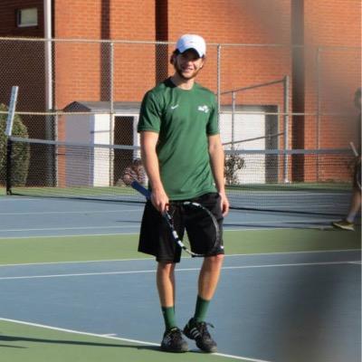 Profile Picture of Ian Weiner (@thejewishweiner) on Twitter