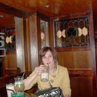 Profile Picture of Sarah Pollitt (@tarrot) on Twitter
