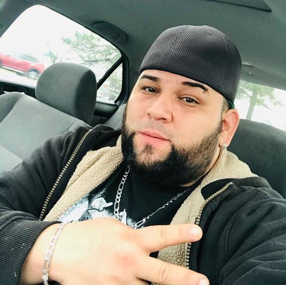 Profile Picture of Rivera Antonio (@waldemarrivera1) on Poshmark